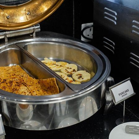 Pearl Courtyard Hotel Varanasi Ngoại thất bức ảnh