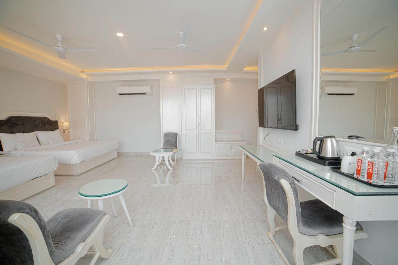 Pearl Courtyard Hotel Varanasi Ngoại thất bức ảnh