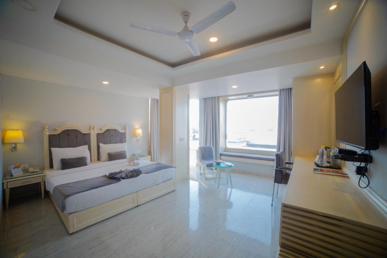 Pearl Courtyard Hotel Varanasi Ngoại thất bức ảnh